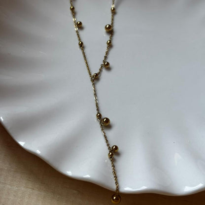 Collar Acero Inoxidable 304 Chapado en Oro 18K con Esferas Doradas